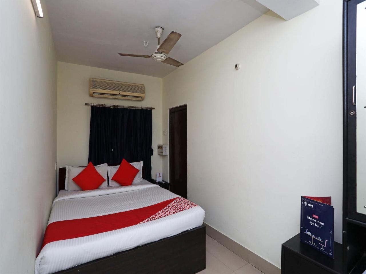 Oyo 13906 Vinita Inn Santragachi Kültér fotó